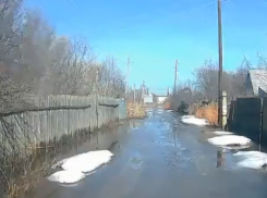 Вода перекрыла ряд дорог в регионе. Нет подъезда к селам. Затоплены мосты