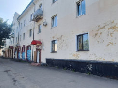 В Мичуринске в День защиты детей ребёнок выпал из окна