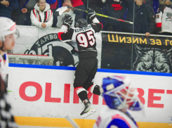 Тамбовские «волки» сенсационно обыграли питерский «СКА-Нева»