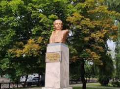 В Тамбове обновят бюст Михаила Лермонтова в одноимённом сквере