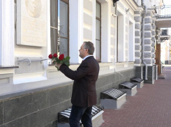 Глава Тамбова почтил память первого мэра областного центра