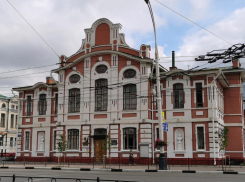 Исторический козырёк музучилища восстановят «Строительные решения»