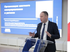 Куратор местного самоуправления в правительстве области возглавил Знаменский округ