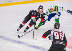 ХК «Тамбов» продолжил победную серию в матче с «Торосом» 