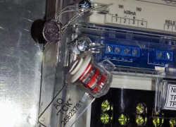 В Котовске нарушитель заплатил 400 тысяч рублей за сорванные пломбы на счётчике  