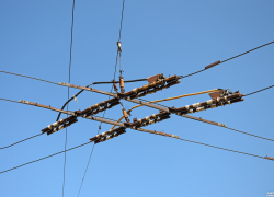 Тамбовчанин отсудил у «Гортранса» 400 тысяч рублей за упавшие на его машину провода