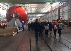 Для школьников открыли турникеты завода «Комсомолец»