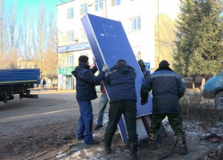 Власти Тамбова продолжают демонтаж незаконных рекламных конструкций