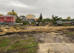 Рядом с тамбовским ДК «Знамя труда» началась реконструкция сквера