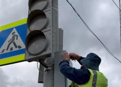 На севере Тамбова рядом с новой школой заработали светофоры