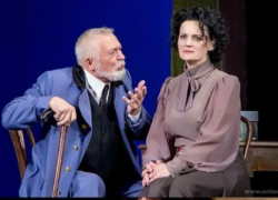 Заслуженный артист РСФСР Михаил Березин решил отметить свой юбилей на сцене