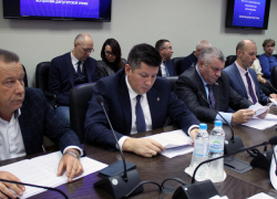 Тамбовские депутаты решили присвоить двум учебным учреждениям имена героев России