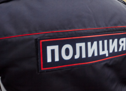 Ранее судимый пьяный мужчина избил полицейского, приехавшего на вызов
