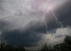 На Тамбовскую область завтра обрушатся ливни и грозы