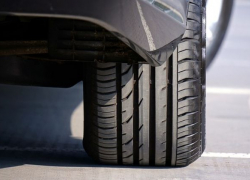 Тамбовчанин из-за долгов по алиментам чуть не лишился люксового внедорожника 