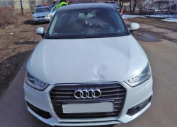 Взрослый погиб, ребенок в больнице: двое пострадали под колесами авто на дорогах области 