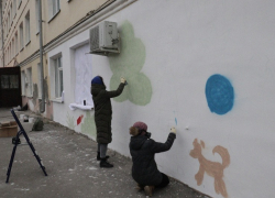 Волонтёры разрисовали стены поликлиники Архиепископа Луки детскими рисунками