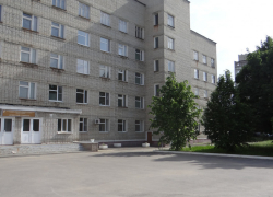 «И тебя вылечат… И меня вылечат…» В старом областном роддоме разместится новый корпус психбольницы