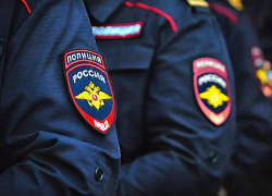 Подростки испортили сцену на площади Музыки