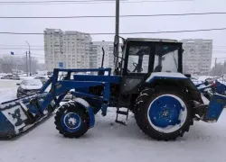 В Тамбове трактор во время уборки снега сбил 63‑летнюю пешеходку