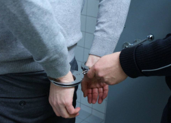 В Тамбове задержали пару, похитившую мобильные телефоны в гипермаркете
