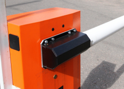 В Тамбове власти объявили войну незаконным парковкам и шлагбаумам