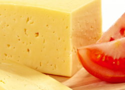 В соцучреждения Тамбовской области поставили фальсификат сыра 