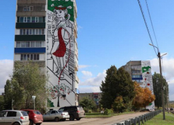 В Уварове появились граффити на многоэтажках