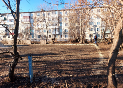 Администрация Тамбова обещает восстановить заброшенную детскую площадку на улице Франко