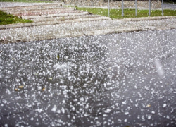 Тамбовчан предупреждают о грозах, ветре и граде 