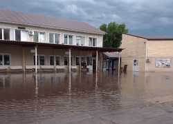 В городе Рассказово из-за непогоды размыло дороги и затопило улицы
