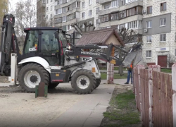 Деревянный детский городок с драконом на Набережной снесли