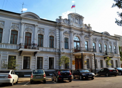 Городские власти ищут владельцев гаражей на Мичуринской, 2 и Карла Маркса, 167