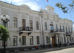 Тамбовская администрация разыскивает собственников сараев на Советской