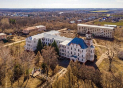«Тамбовский Хогвартс» в Ржаксинском районе выставят на продажу