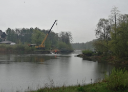 Что происходит с Цной в черте города: скачки уровня воды и неразбериха с плотиной