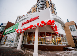 В Тамбове открыли phygital-офис банка – зачем там кракен, биометрия и библиотека