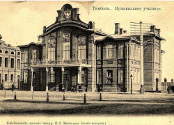 Ажурный чугунный козырёк-балкон восстановят у здания музучилища в Тамбове