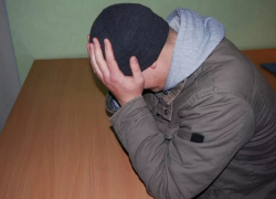 10 тысяч рублей и документы похитили из куртки посетителя тамбовского кафе