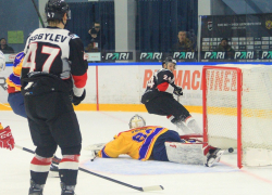 ХК «Тамбов» впервые побеждает дома в серии плей-офф