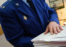 В Уваровском районе прокуратура через суд потребовала устранить недостатки на отремонтированной дороге