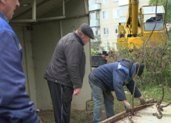 В Тамбове демонтировали очередной бесхозный гараж 