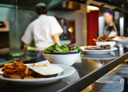 В Тамбовской области рекомендовали прекратить работу общепитов после 23.00