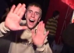 В кафе Котовска из-за разницы в музыкальных вкусах один приятель напал с ножом на другого