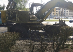 МЧС: никакого взрыва на заправке не было: горел экскаватор, а пожар уже устранен