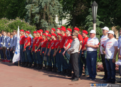 «Поехали!» Участники автопробега "Тамбов-Калач-на-Дону-Тамбов" отправились в путь