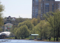 Прокуратура потребовала сделать музыку в кафе "Парус" потише