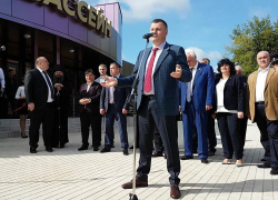 Новый бассейн "На волне" в Мичуринске торжественно открыт