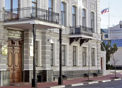 В Тамбове ищут владельцев двух гаражей и кирпичной постройки на Советской