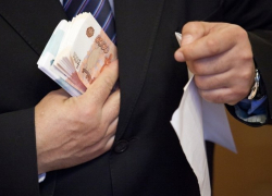 Безнаказанность в ЖКХ: Обвиняемый в растрате выделенных из бюджета миллионов экс-директор "ТТК" может "откупиться" мелким штрафом
